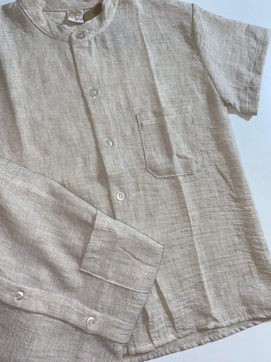Camisa mao de gasa mangas cortas