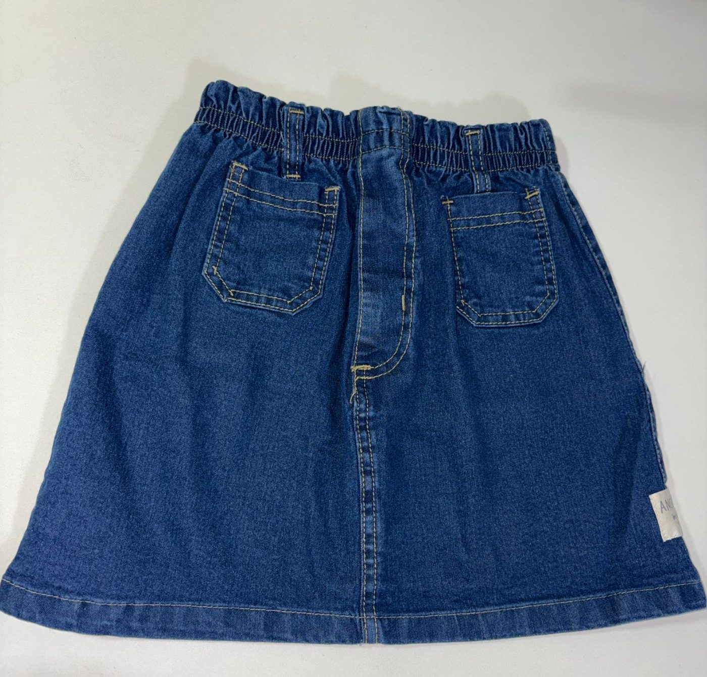 Pollera color Jean con elástico en la cintura