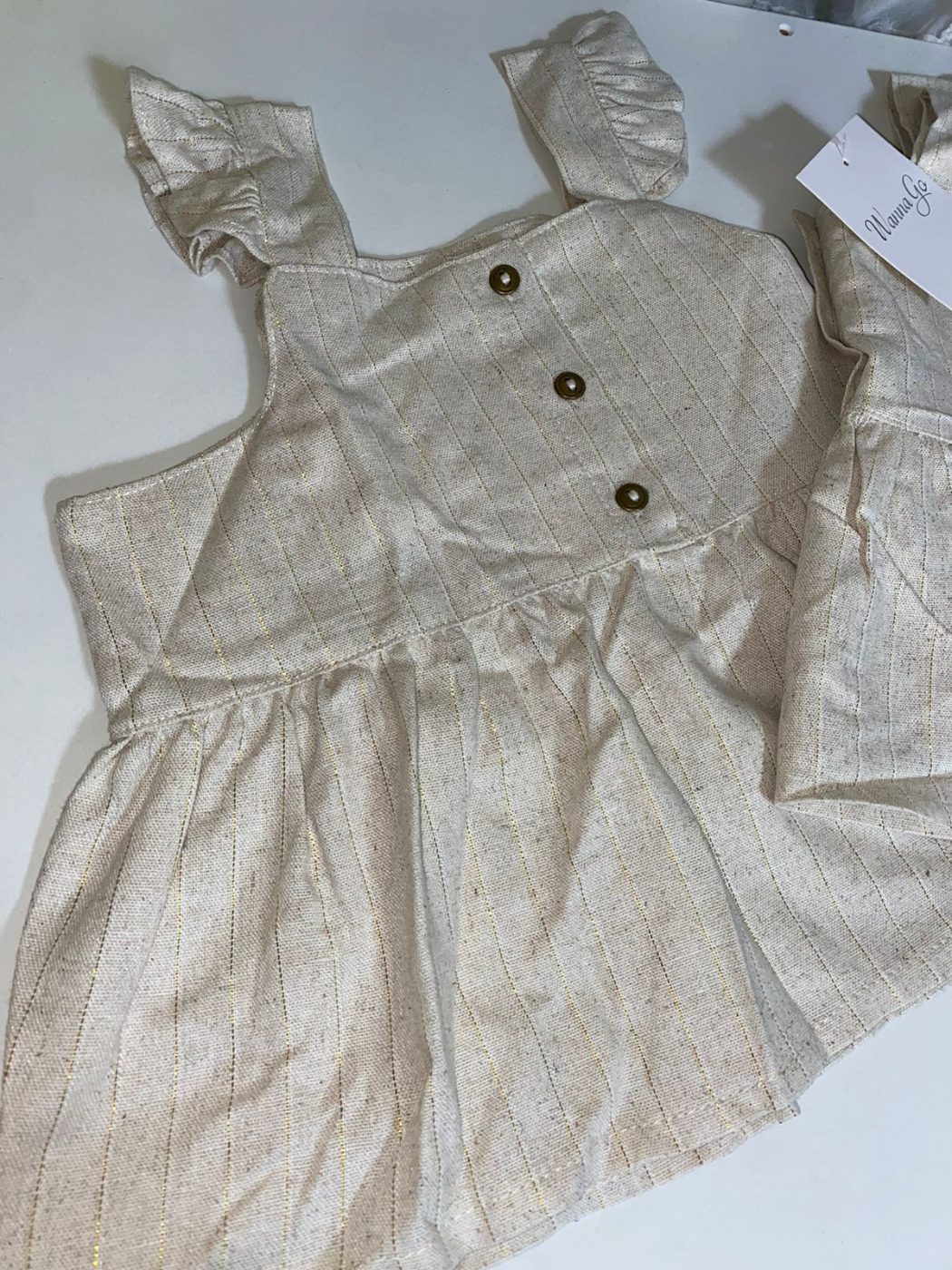 Remera de lino con glitter