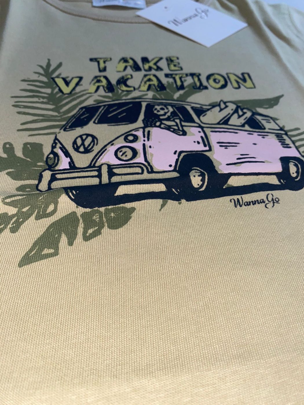 Remera Take a Vacation
